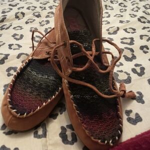 Sugar Women's Multicolor Knit Moccasins with Brown Leather Trim